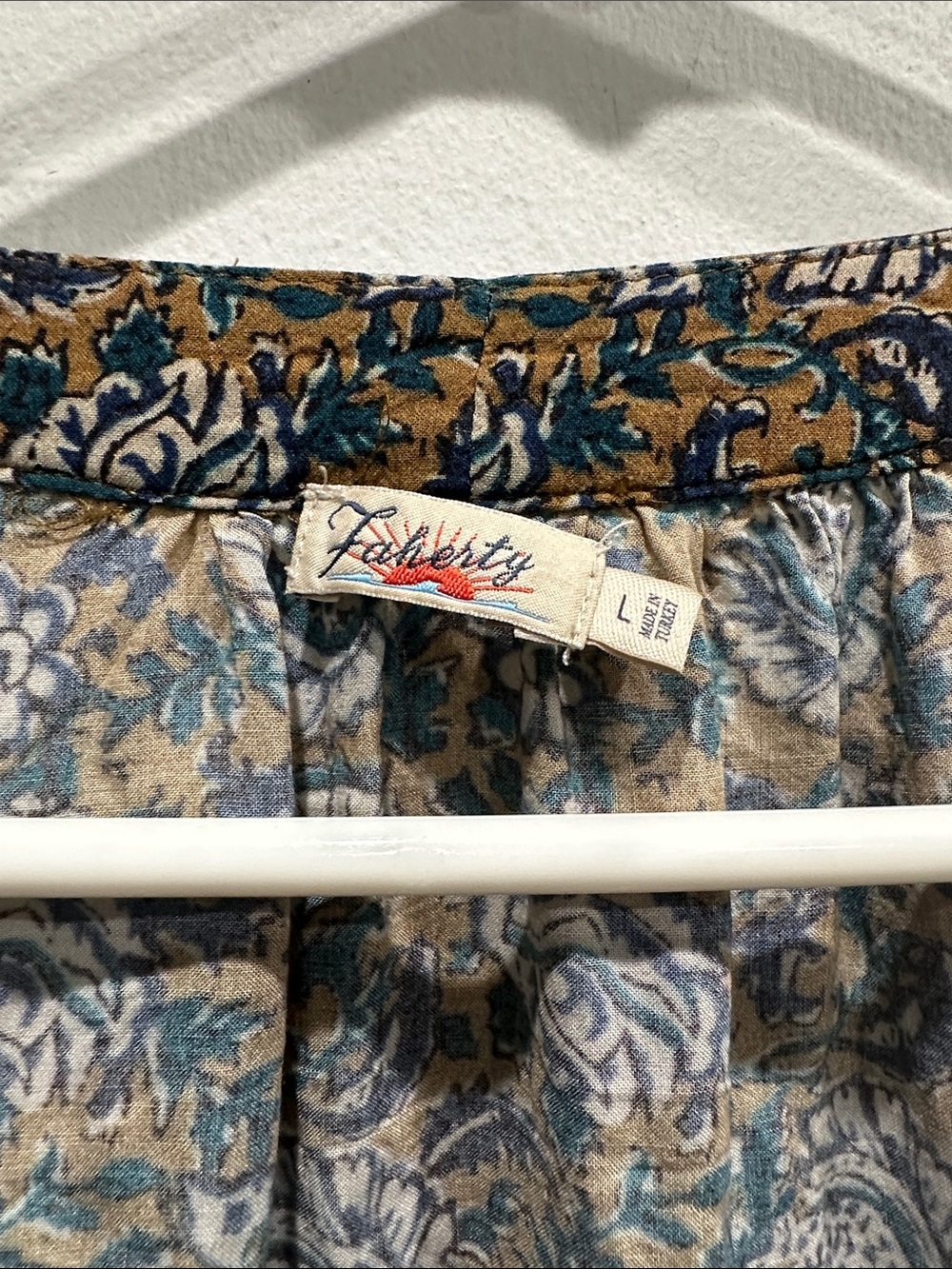 Faherty Naomi long sleeve floral Top blouse boho flowy size large paisley - Picture 7 of 11